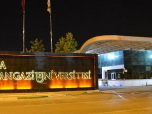 ÜNİVERSİTEYE GECE OPERASYONU... KAYYIM ATANDI