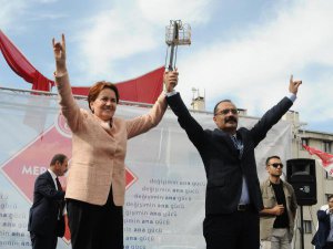 AKŞENER'DEN ERDOĞAN'A MERKEL KAPAĞI
