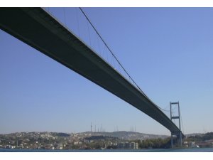BOĞAZİÇİ KÖPRÜSÜ'NDE İNTİHAR