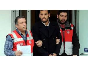 POLİS ÖLDÜREN ÜNLÜ YÖNETMENİN OĞLUNA KARA HABER