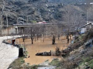 Harşit Çayı taştı!..