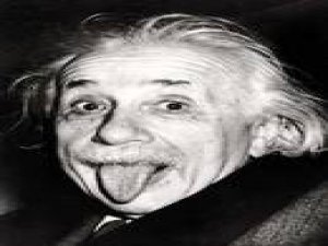 EINSTEIN'IN DİL ÇIKARDIĞI FOTOĞRAFIN HİKAYESİ