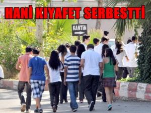 'Az Öğrenci Etek Giyerse Yasaklanır'