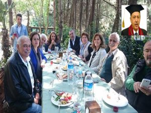 ERDOĞAN'IN OKUL ARKADAŞLARI BULUŞTU AMA...