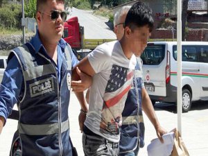 ALANYA'DA SOKAK ORTASINDA TURİST KIZA TECAVÜZ