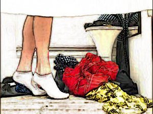 AVM'de deneme kabininde kadınların görüntüleri çekildi iddiası