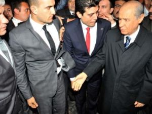 Bahçeli Antalya'da Aynı Sloganla Karşılandı !