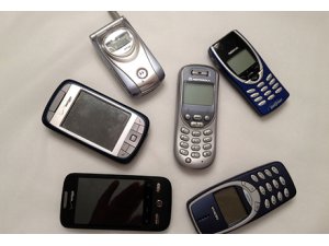 DİKKAT! ESKİ TELEFONLARDAN 'ALTIN' ÇIKIYOR