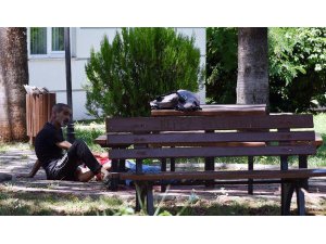 EŞİNİ VURDU, KUCAĞINA ALIP ÖLME DİYE YALVARDI