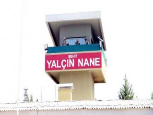 SINIR KARAKOLUNDA CİNNET; ASTSUBAYI ÖLDÜRÜP FİRAR ETTİ