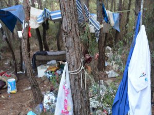 ANTALYA'DA ORMANDA YARI ÇIPLAK CESET