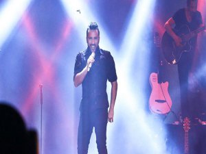 İŞTE TARKAN'IN YENİ ALBÜMÜ VE KLİBİ