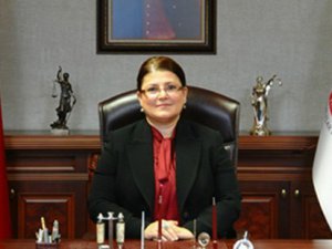 ESKİ HSYK ÜYESİ KADIN HAKİME GÖZALTI ŞOKU