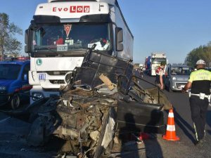 KATLİAM GİBİ KAZA; 5ÖLÜ