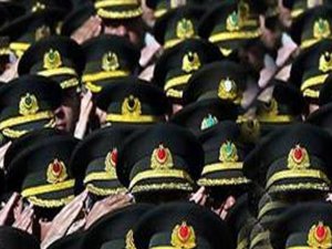 ASKERİ OKULLAR DA KAPANIYOR MU?