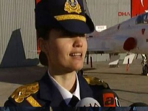 DARBE GECESİ İSTANBUL'A 3 SORTİ YAPAN KADIN PİLOTUN İFADESİ