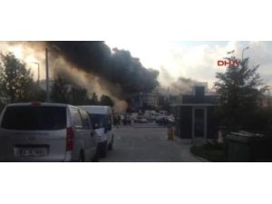 ATAŞEHİR'DE BÜYÜK YANGIN