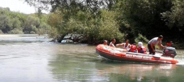 PİKNİK YAPAN AİLE MANAVGAT ŞELALESİ'NDE MAHSUR KALDI