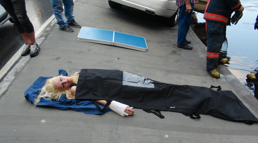 TOPKAPI'DA FECİ KAZA: 1 ÖLÜ 1 YARALI