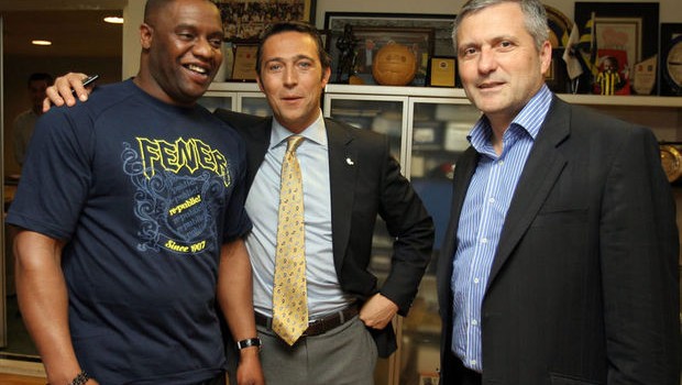 FENERBAHÇE'NİN ESKİ YILDIZI HAYATINI KAYBETTİ