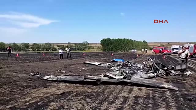 EĞİTİM UÇAĞI DÜŞTÜ: 2 ÖLÜ