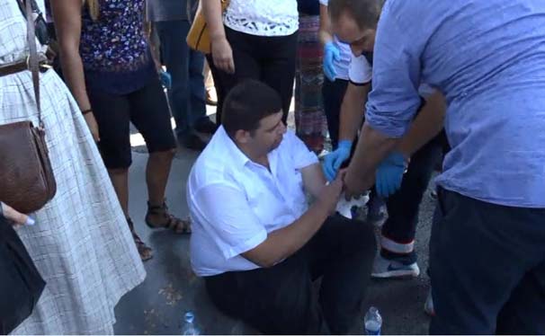 METROBÜS ŞOFÖRÜ YOLCUYU BIÇAKLADI