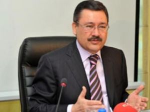 Melih Gökçek Neden haber vermedin dedi görevden aldı!