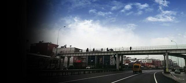 İSTANBUL'DA BİR KADIN KENDİSİNİ TACİZ EDENİN DİLİNİ KOPARDI