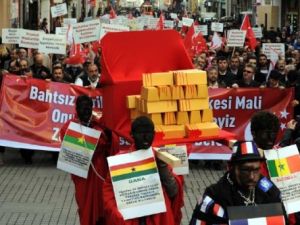 Saadet Partisi Beyoğlu'nu Sevdi