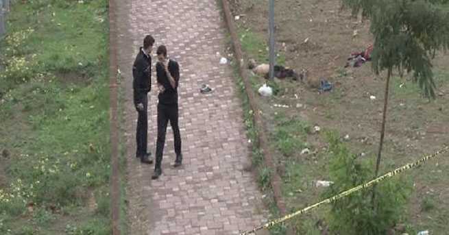 ŞİŞLİ'DE YOL KENARINDA CESET BULUNDU