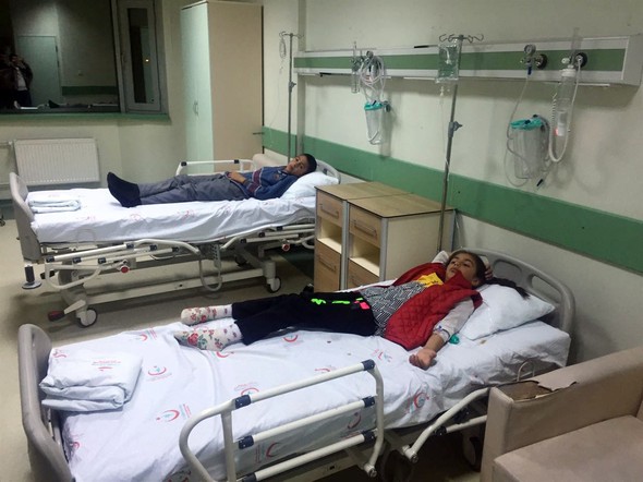 ÖĞRENCİLER YİNE SANDVİÇTEN ZEHİRLENDİ