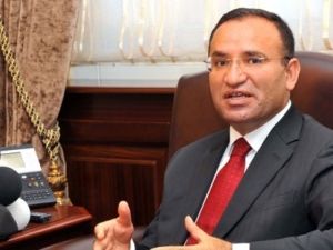 Bekir Bozdağ: Kamer Genç darbe hizmetkârıdır