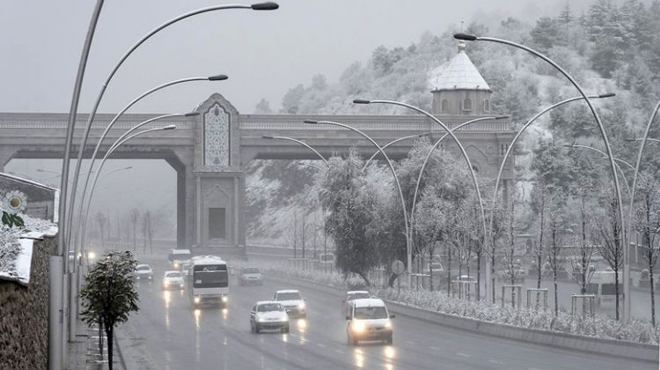 DİKKAT; ANKARA'DA KAR BAŞLADI