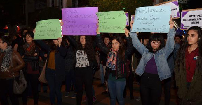 "TECAVÜZ YASASI" ANTALYALI KADINLARI AYAĞA KALDIRDI