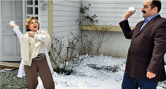 NAZLI ILICAK CEZAEVİNDEN YAZDI;KANDIRILDIM