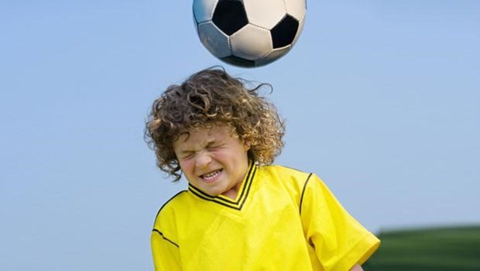 ÇOCUKLARINI FUTBOL OKULUNA GÖNDERENLER OKUSUN