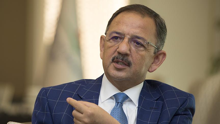 BAKANIN ŞİRKETİNİ HABER YAPAN GAZETEYE GECE YARISI BASKIN