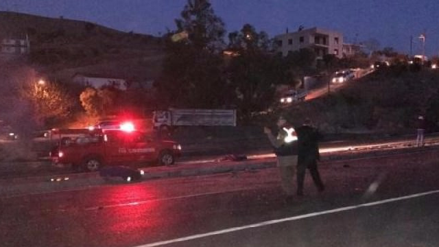 AYDIN MUĞLA KARAYOLUNDA FECİ KAZA; TANKER PATLADI 3 ÖLÜ