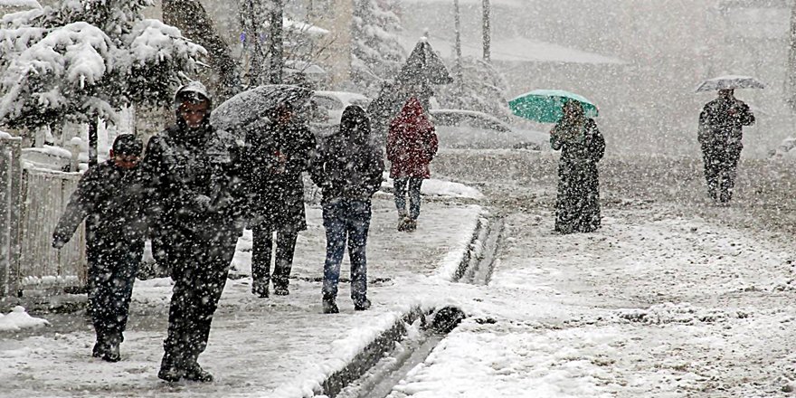 METEOROLOJİ YİNE UYARDI; KAR GELİYOR