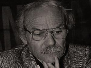 MUZAFFER İZGÜ SANSÜRE SERT ÇIKTI