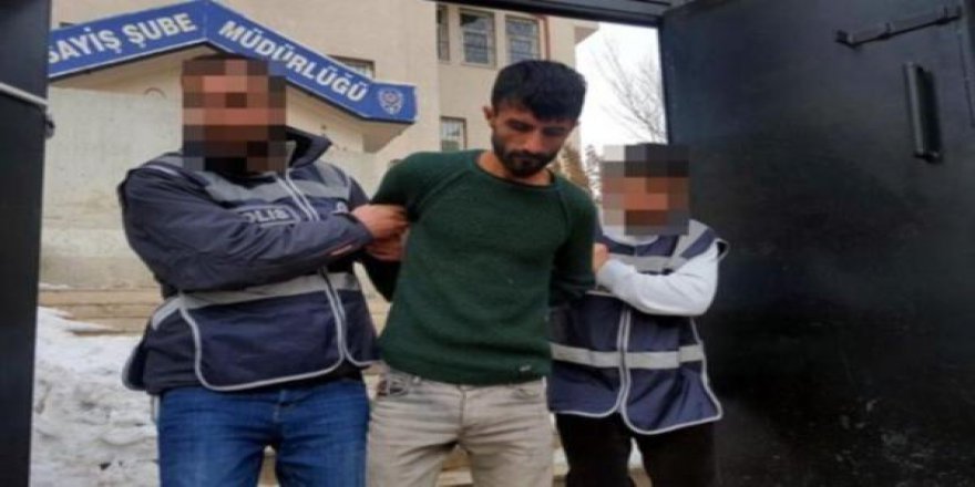 BİRLİKTE YAŞADIĞI KADINI DEFALARCA BIÇAKLAYIP ÖLDÜRDÜ