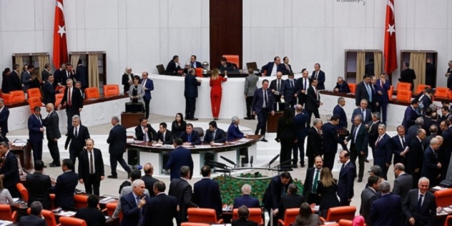 FEYZİ İŞBAŞARAN'DAN BOMBA MHP AÇIKLAMASI