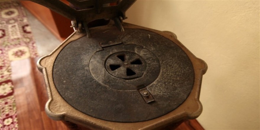 İKİZ KIZ KARDEŞLERİN FECİ ÖLÜMÜ