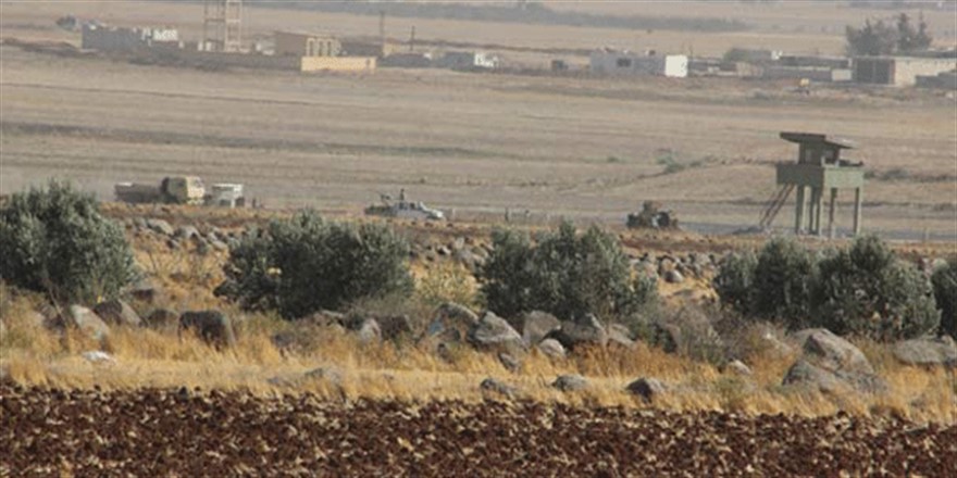 ASKERE ATEŞ AÇILDI