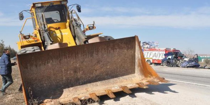 ESKİŞEHİR'DE KAZA: 1 ÖLÜ, 3 YARALI