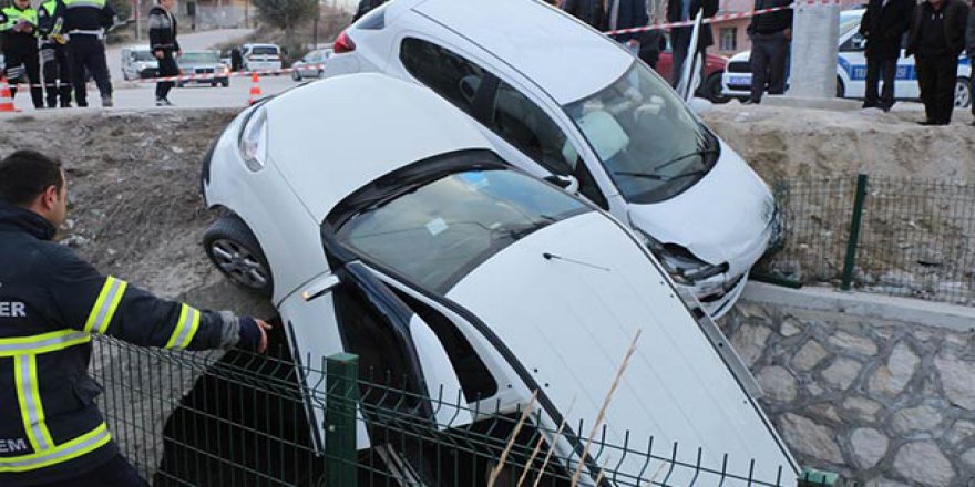 BURDUR'DA FECİ KAZA: 6 YARALI