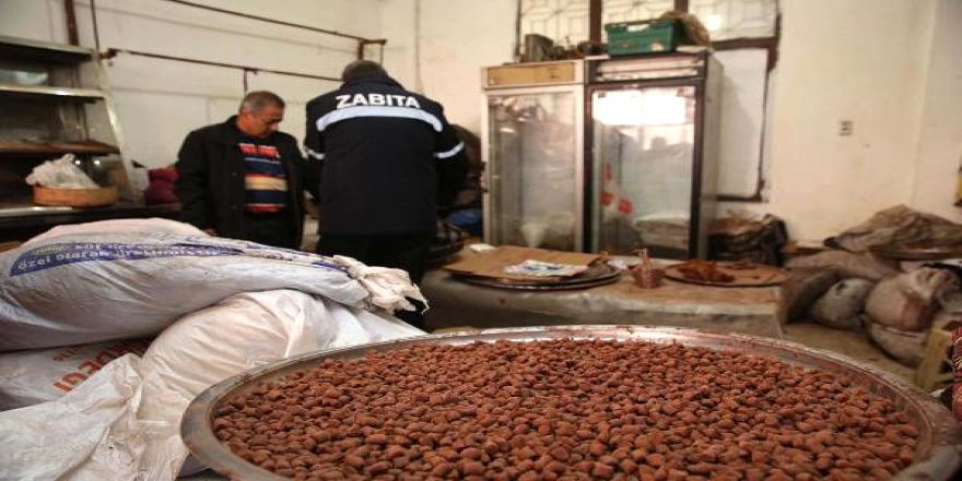 KURUYEMİŞ DEPOSUNDA BÜYÜK SKANDAL