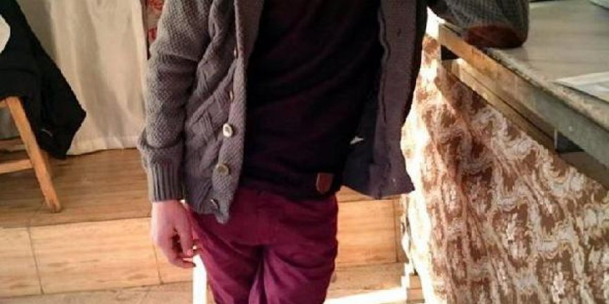 EVİNİN DAMINDA İNTİHAR ETTİ