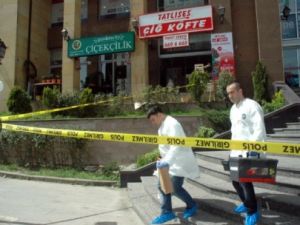 AVM’de silahlı baskın:1 ölü