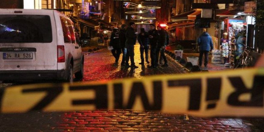 3 çocuk annesi kadın bıçaklanarak öldürüldü